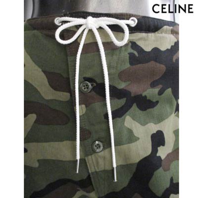 セリーヌ CELINE メンズ ボトムス パンツ カーゴパンツ ロゴ 総柄カモフラージュ・CELINEロゴ刻印入りカーゴパンツ カーキ