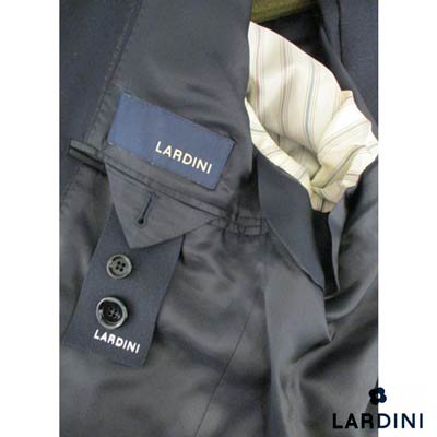 ラルディーニ LARDINI メンズ スーツ セットアップ ビジネススーツ ジャケット パンツ ロゴ 2color  ストライプ柄・ブートニエール付きカシミヤ混ウールスーツ グレー/ネイビー