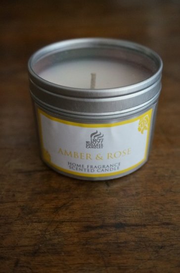 <img class='new_mark_img1' src='https://img.shop-pro.jp/img/new/icons6.gif' style='border:none;display:inline;margin:0px;padding:0px;width:auto;' />scented candle AMBER&ROSE