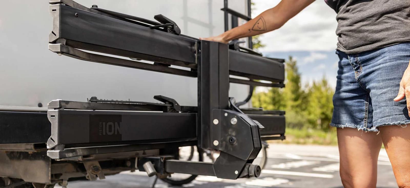 Piston ION close style