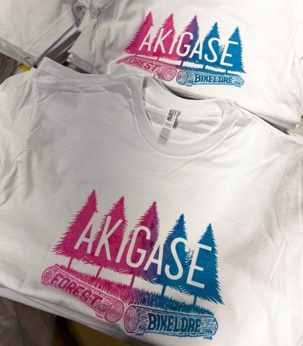 AKIGASE Forest Bikelore 2021 Bootleg T-Shirts / οХ