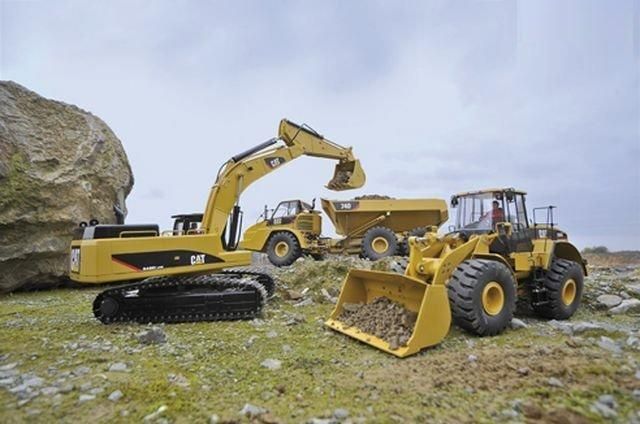 油圧システム搭載 パワーショベル CAT 345 D