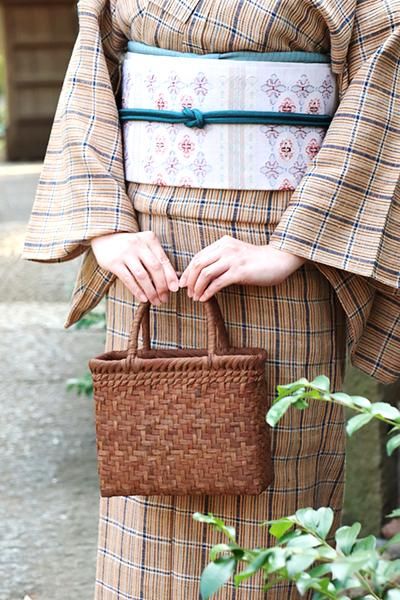 G-1163】山葡萄籠バッグ 網代編み 角 小（新品） - 銀座きもの