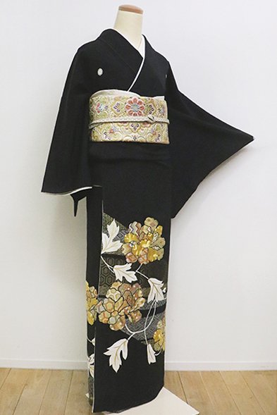 4541◆アンティーク着物袷黒留袖5つ紋花嫁衣裳鶴牡丹桐蘭日本刺繍　美しい逸品