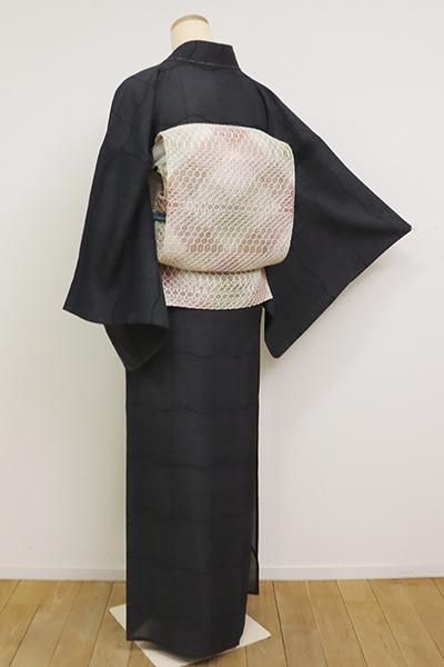 A-3138】（広め）夏大島紬 黒色 瓦文 - 銀座きもの青木｜長く