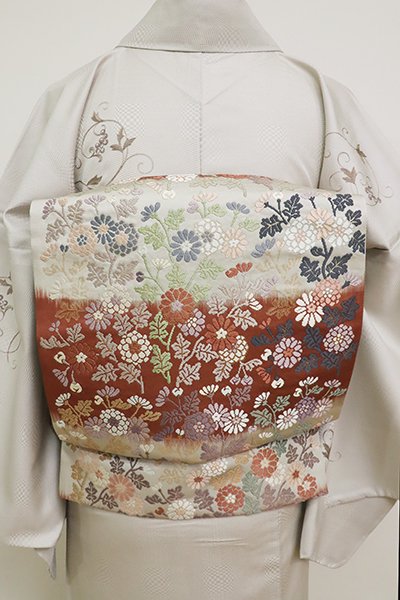 銀座【L-5177】袋帯 紅樺色×絹鼠色横段に菊花の図