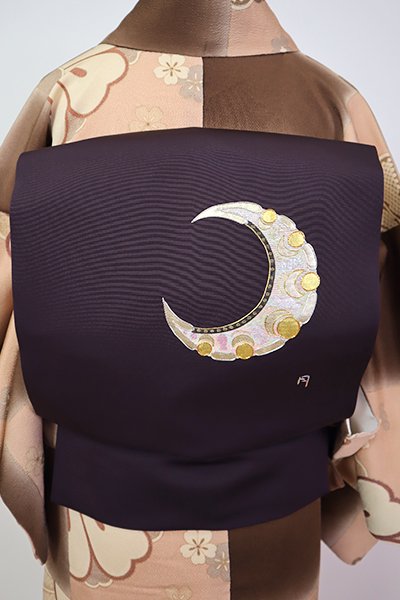 銀座【K-7173】京繍月聖子 塩瀬 刺繍 名古屋帯 似せ紫色 三日月の図