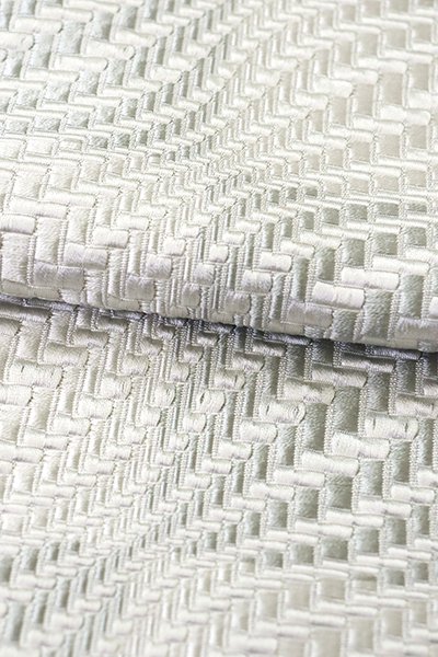 銀座【K-7397】千年工房製 博多織 八寸名古屋帯 白練色 幾何文 - 銀座 