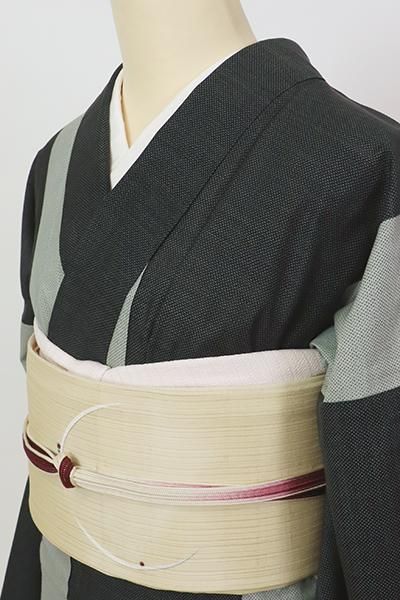 銀座【A-3339】夏大島紬 利休鼠色×百入茶色 おおらかな竪縞 - 銀座 