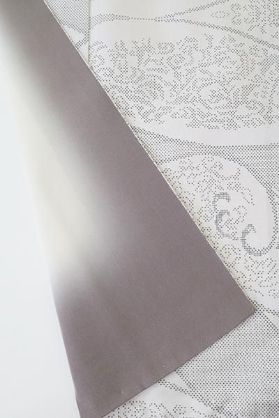 銀座【A-3453】（S）白大島紬 白練色 装飾唐草文 - 銀座きもの