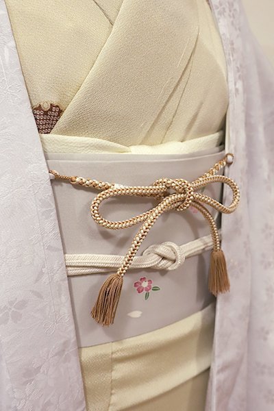 【G-1203】京都 衿秀製 羽織紐 丸組 枯茶色×白色（新品）