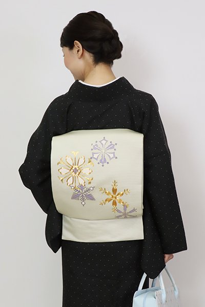 銀座【L-6363】刺繍 袋帯 砂色 雪花文 