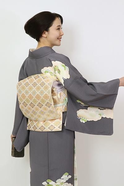 銀座【L-6445】西陣 河合美術織物製 袋帯 薄卵色 花菱文（落款入