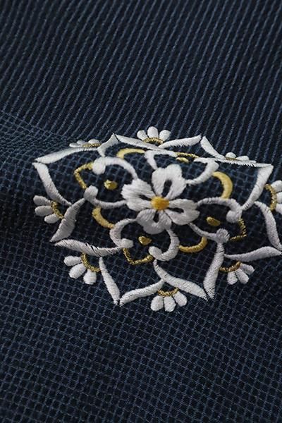 銀座【B-3312】きもの英製 刺繍 付下げ 深い留紺色 変わり段に