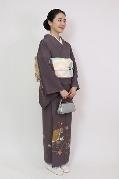 銀座【B-3305】（細め）総刺繍 付下げ 黒橡色 雲に桜の図（洒落