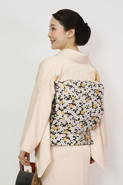 銀座【L-6505】西陣 河合美術織物製 袋帯 黒色 桜文（落款入）