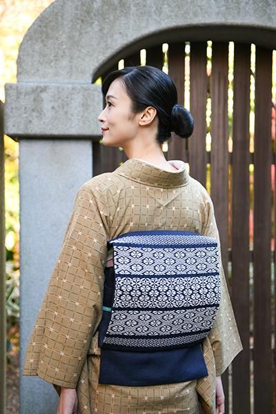 O-2032 洒落帯 袋帯 すくい織 縦縞 格子柄 木々に相良刺繍 - 着物