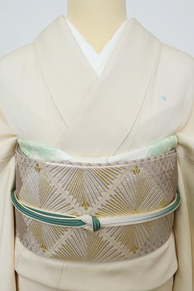 新作色打掛のご紹介】優雅な金襴織物『竹垣に若松』｜ブログ
