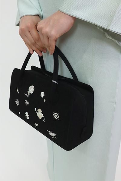 G-2306】京都衿秀 利休バッグ 黒色 宝尽くし文 - 銀座きもの青木