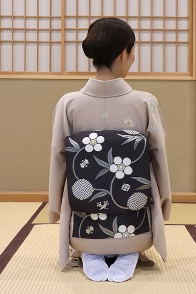 銀座【L-6643】袋帯 檳榔子染色 笹蔓に宝尽くし文（単衣向き