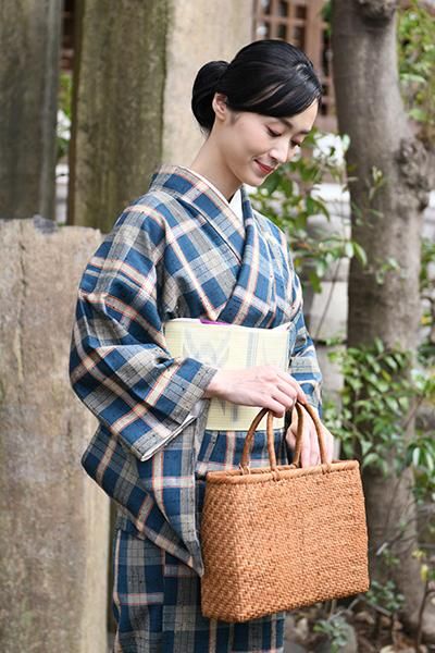 G-2424】山葡萄籠バッグ 極細網代 中 - 銀座きもの青木｜長く大切に着