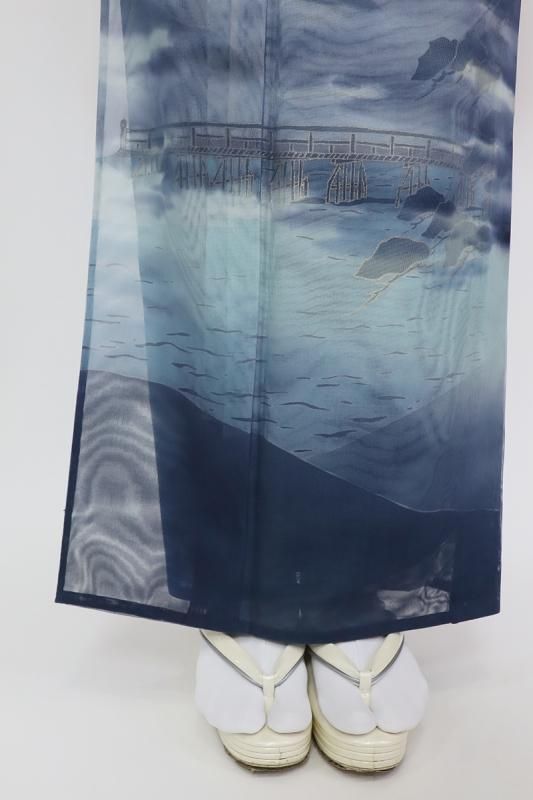 銀座【B-3388】紗合わせ 付下げ 濃藍色 橋の図 - 銀座きもの青木