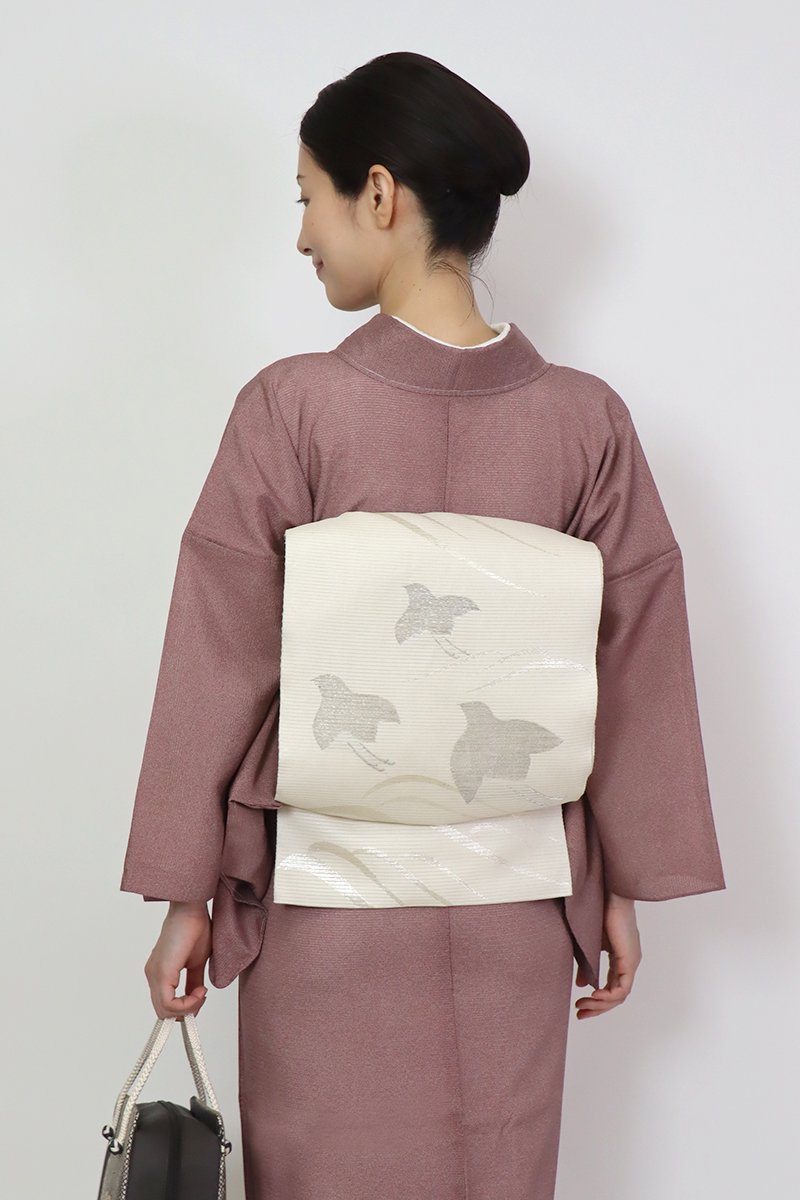 銀座【L-6737】西陣 川島織物製 絽 袋帯 生成り色 波に千鳥の図（落款入り）