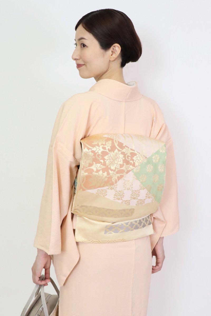 女優阿木燿子さん着用のお品色違い　美しいキモノ新品未仕立 西陣織六通柄袋帯