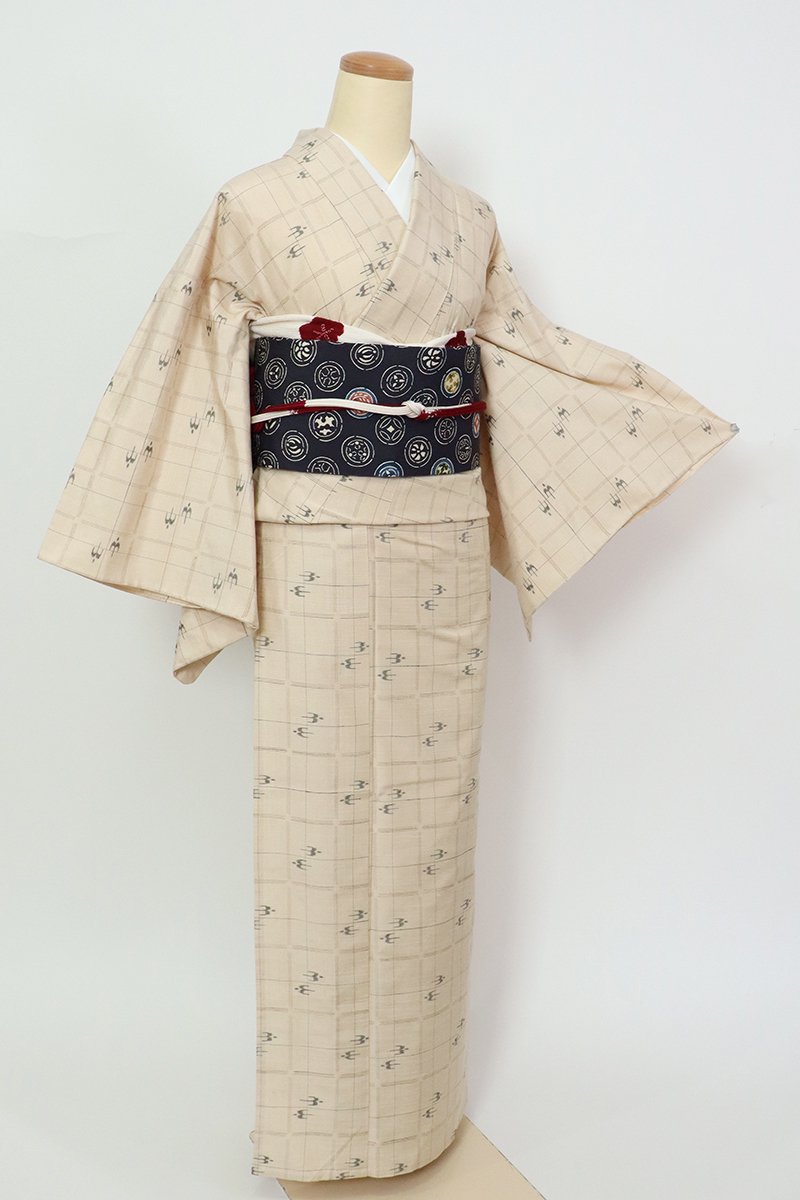 単衣の着物♪ 琉球絣 着物 正絹 今の季節に最適♪-