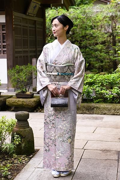 国内発送】 ☆きもの北條☆ 四季の花と宝物の図 彩り映える、華やかな ...