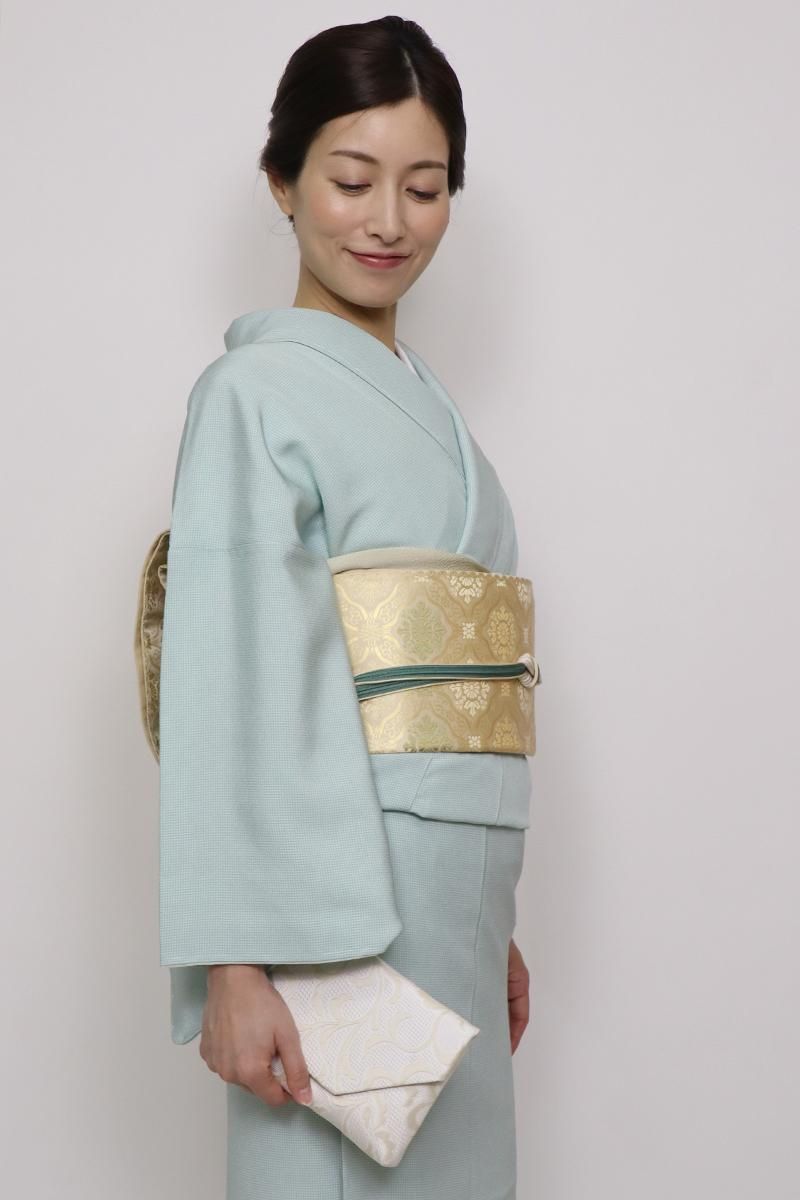 やさしい色合いのベージュに大柄で多彩な色彩の華文と唐草を織りだした豪華絢爛な袋帯 楽天市場】[ 東レシルック 糸使用] 洗える 袋帯 宝相華横段（ピンク