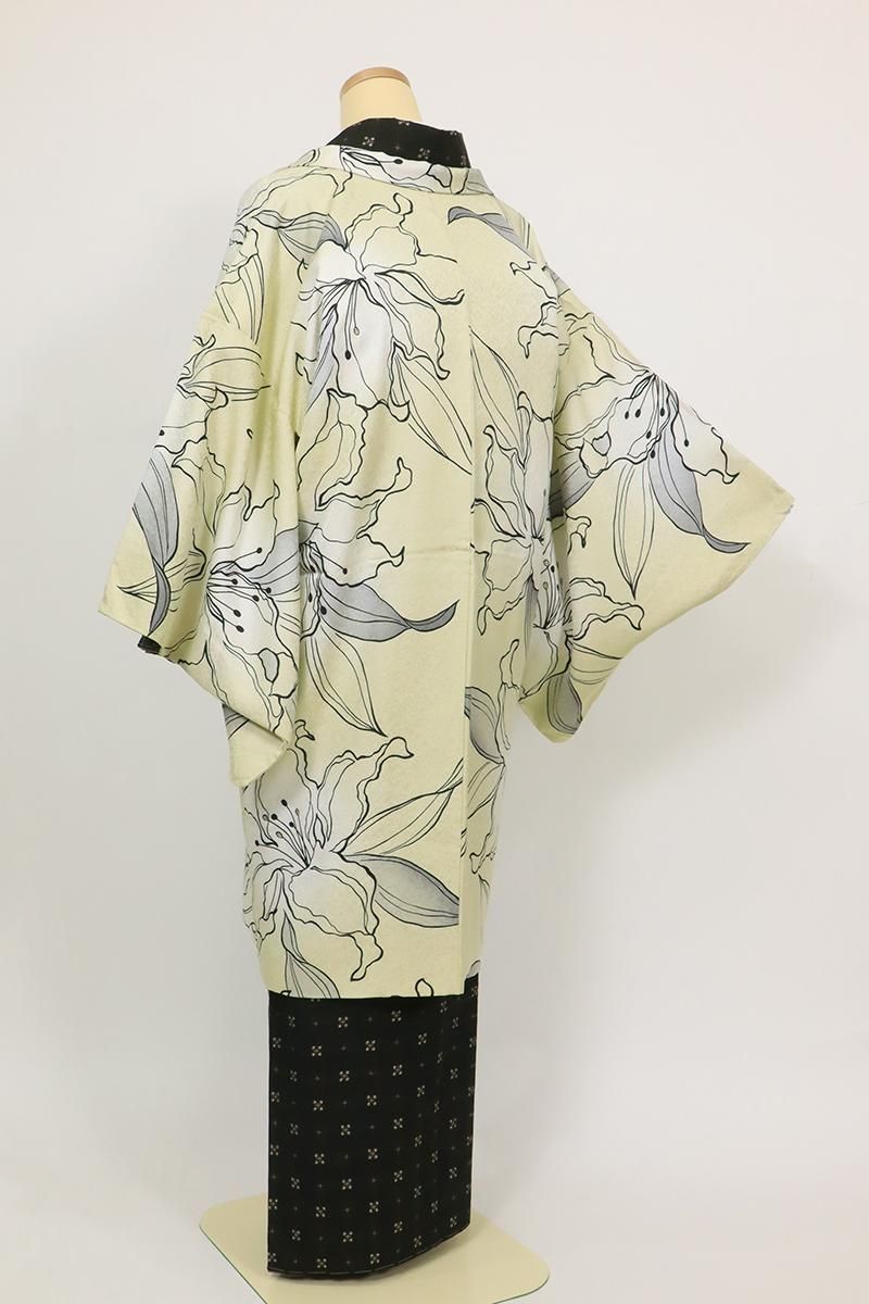 専用ページ　長羽織 羽織 　羽織　正絹　レア Vintage】HAORI 長羽織 羽織 正絹 銘仙 赤 裏地が可愛い シルク