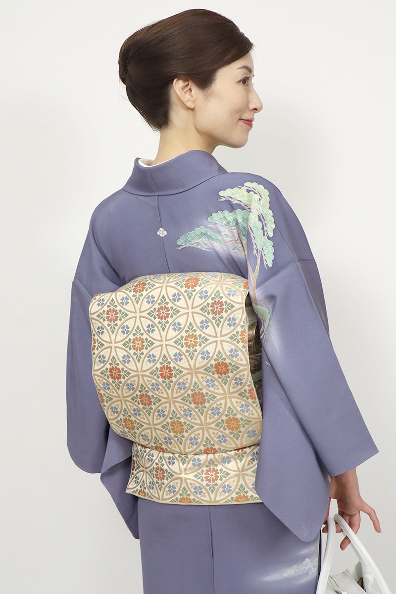 銀座【L-7096】西陣 川島織物製 本袋帯 練色 七宝華文（落款入）