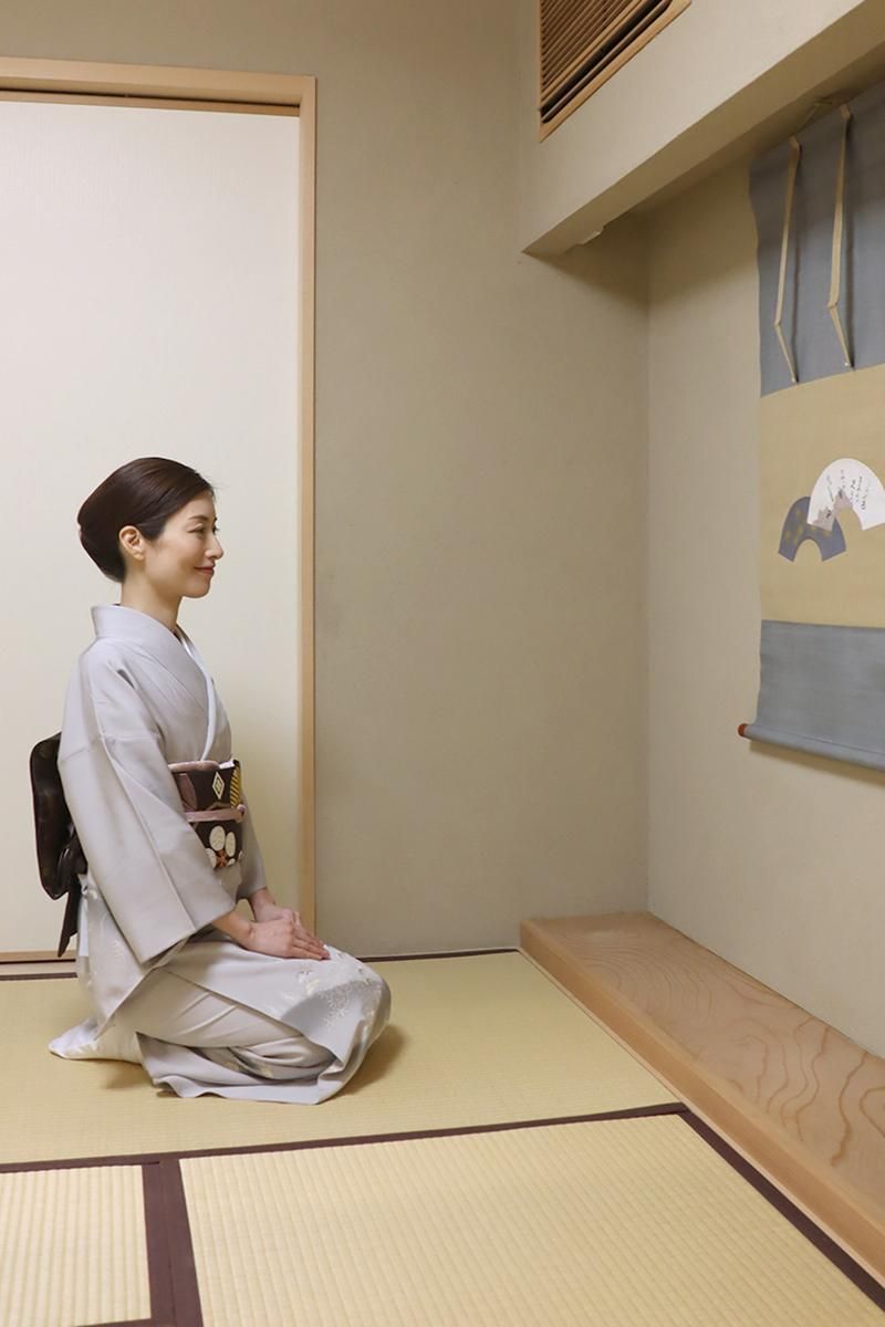 訪問着　金彩　松　付け襟　遠山　着物　014k 訪問着 金彩 松 付け襟 遠山 着物 014k - メルカリ 訪問着 金彩