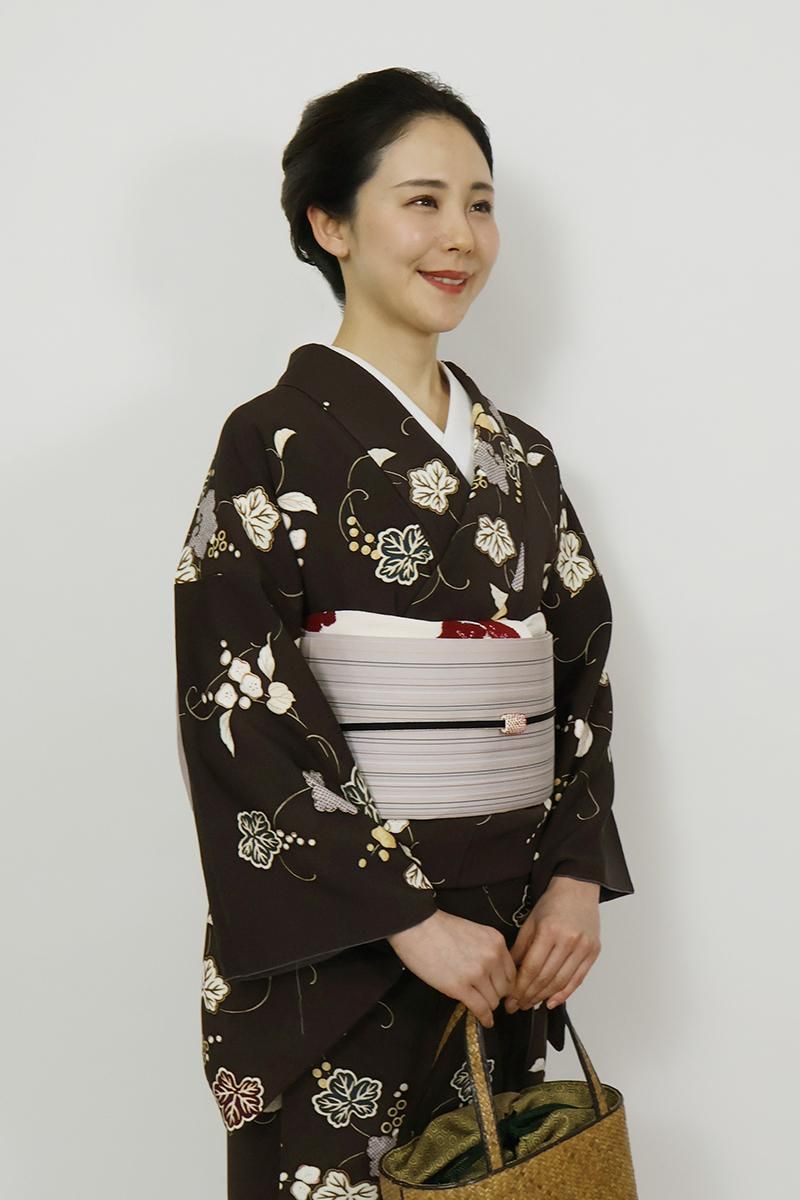 銀座【K-9620】本場筑前博多織 八寸織名古屋帯 灰桜色 多彩な竪