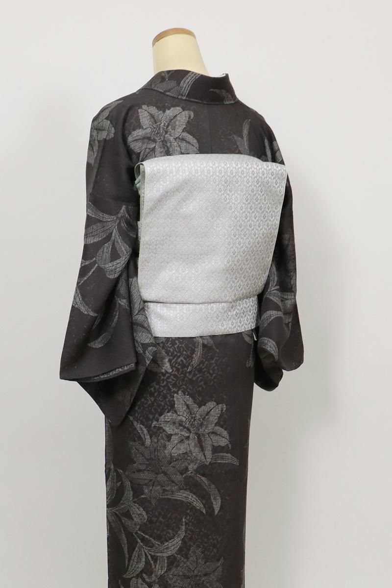 銀座【K-9741】本場筑前博多織 八寸織名古屋帯 白練色 幾何文