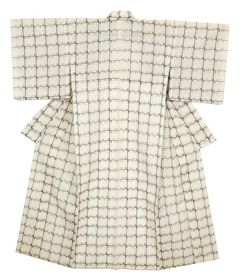 送料無料　本物保証　明時代花草文青華平碗　径14.5ｃｍ　① 銀座【A-3973】本場夏琉球絣 練色 格子に絣文（証紙付） :身丈