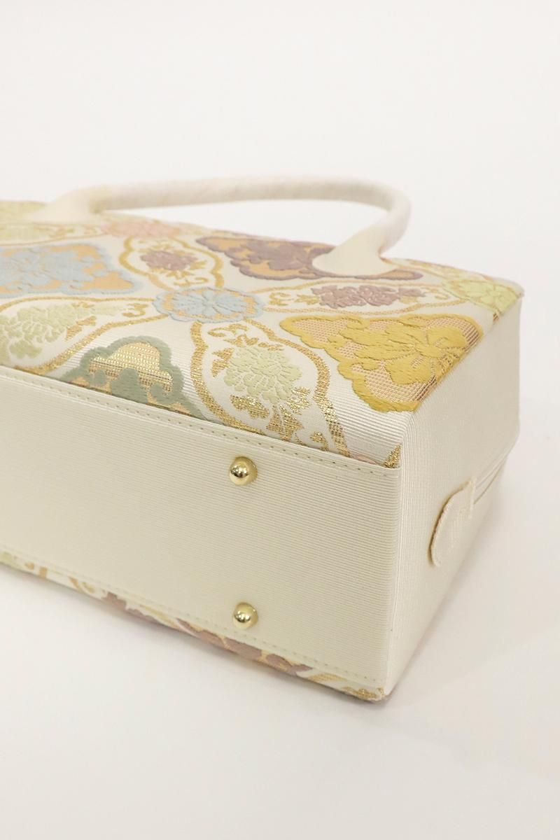 A23 新品未使用　全通袋帯　引箔　ゴールド花　リバーシブル　丸見屋　美品 G-3042】利休バッグ 象牙色 花菱襷文 - 銀座きもの青木｜長く大切に着