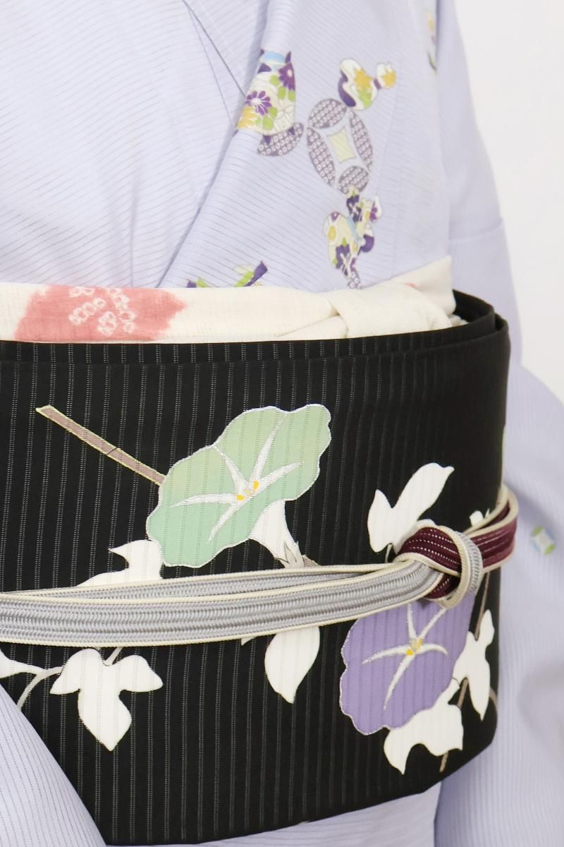 訪問着　塩瀬 淡いクリーム色の爽やかな葉と花模様 訪問着「クリーム色に枝垂れ桜」｜着物レンタルあき (来店着付け