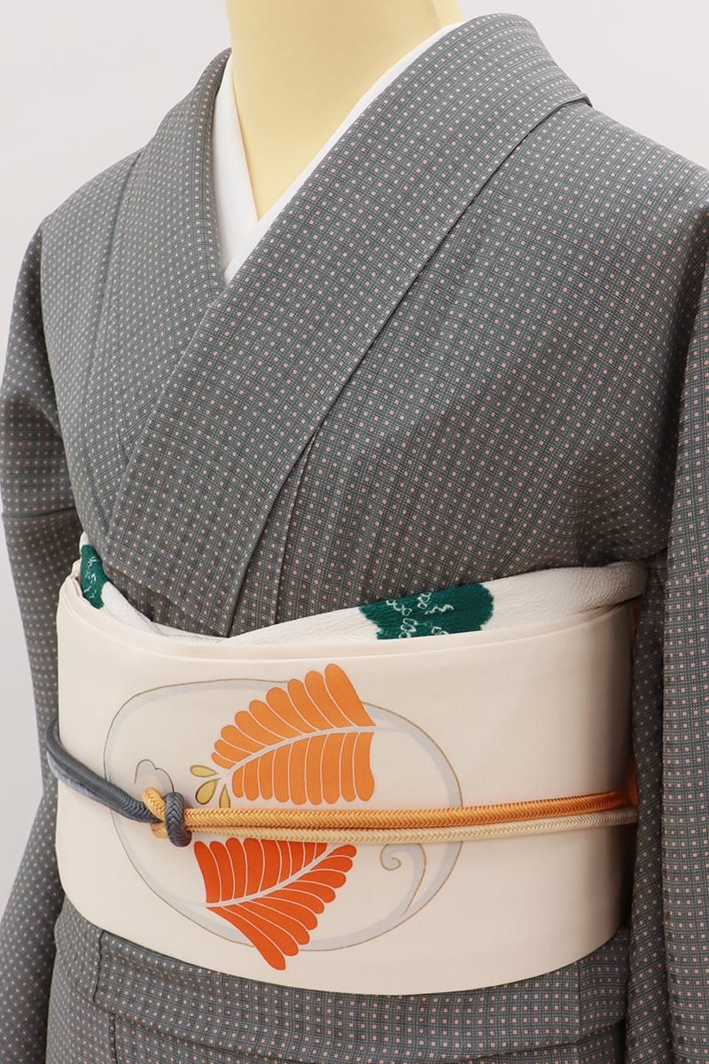 両面使用の丸帯 銀座【H-0105】塩瀬地 染名古屋帯 白色系 若松の丸（短尺