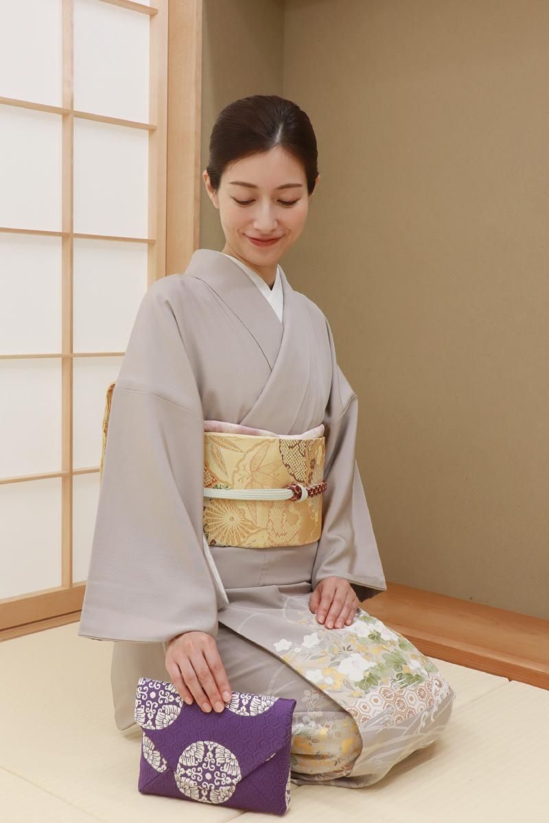 銀座【B-3879】染一ッ紋 色留袖 グレー系 波に秋草文 :身丈161.5/裄