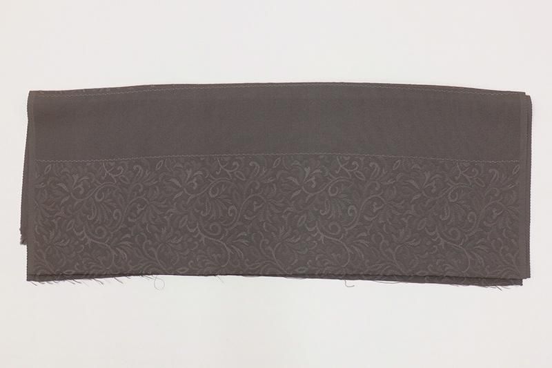 銀座【C-3019】色無地 鳩羽鼠色 唐草の地紋(反端付)（N):身丈156.5/裄