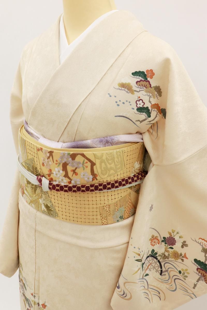 銀座【B-3988】訪問着 鳥の子色 御所解文 :身丈155.5/裄66.5