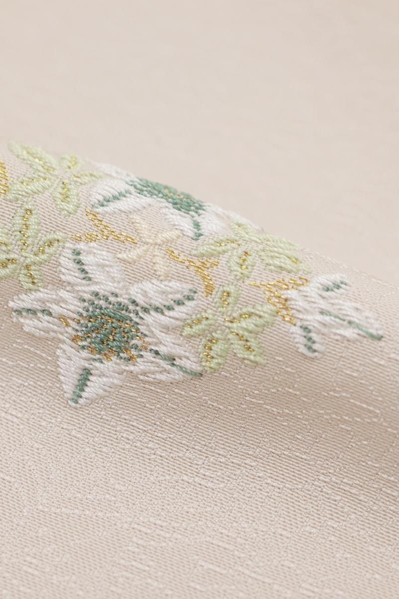 銀座【B-4014】西陣 山口美術織物製 繍一ッ紋 刺繍 付下げ 灰桜色 菱文