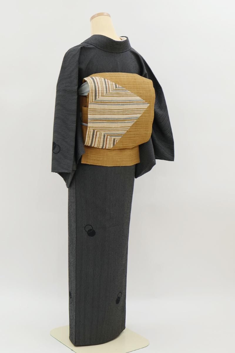 最終値下げ。正絹 訪問着 ブラック銀通し×絞り 雪輪模様の袋帯と2点セット 最終値下げ。正絹 訪問着 ブラック銀通し×絞り 雪輪模様の袋帯と2 最終