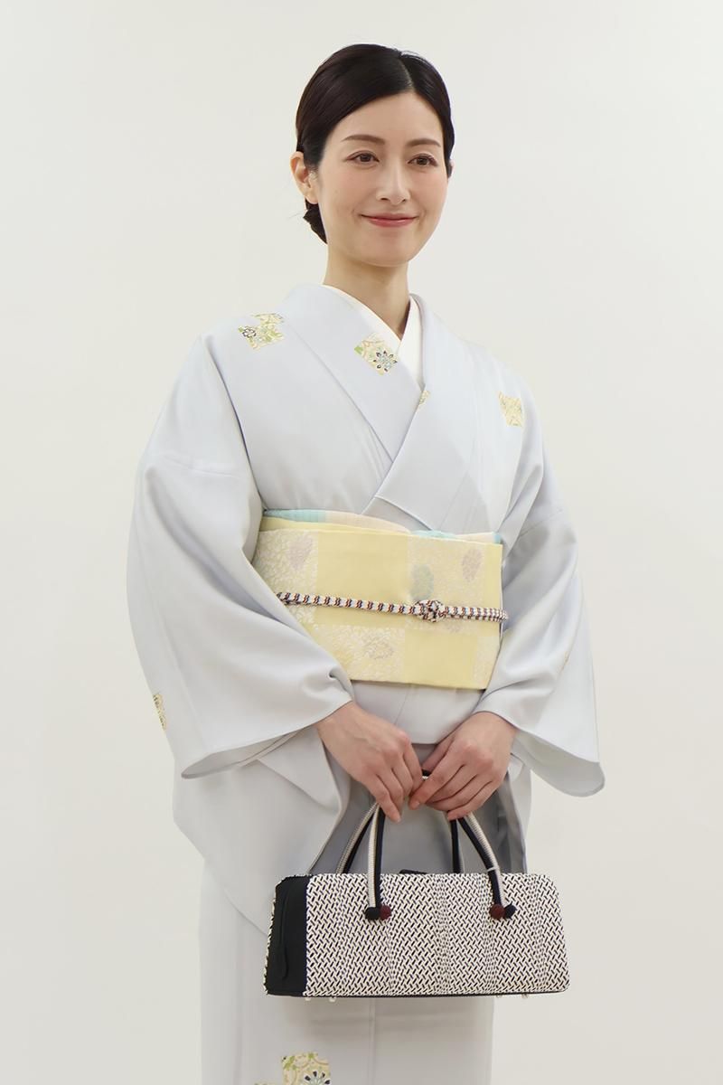 銀座【H-0436】西陣製 織名古屋帯 淡い黄蘗色 市松に唐花文（反