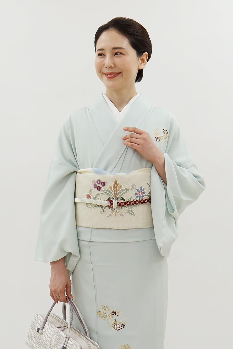 銀座【L-8188】櫛織地 相良刺繍 袋帯 灰白色 唐花文（紙札付