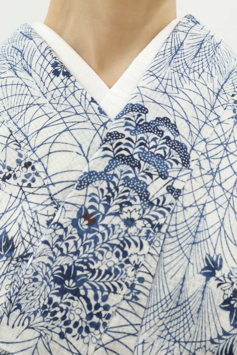 銀座【D-3786】竺仙製 綿紅梅 浴衣 乳白色 秋草の図（反端付