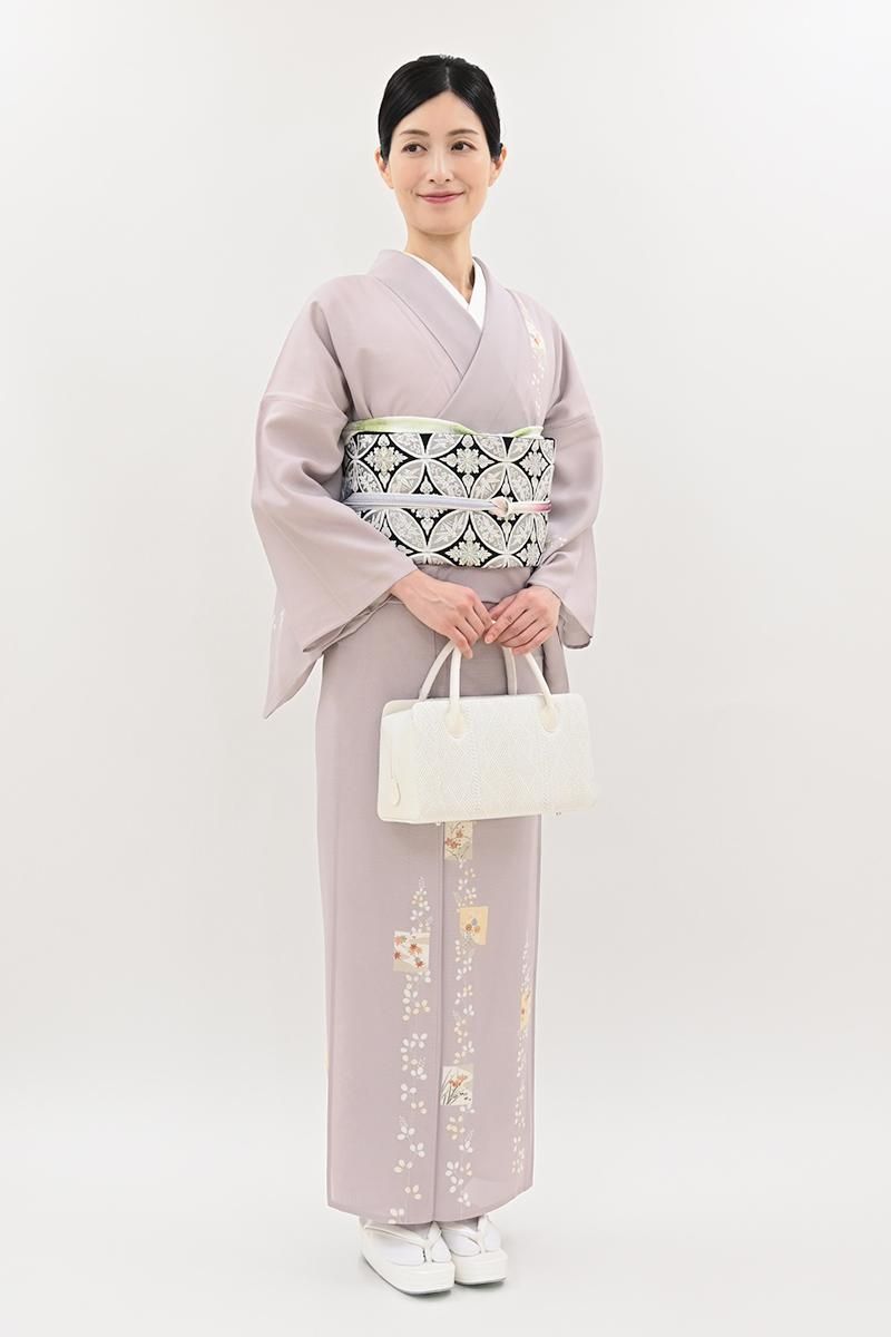 あおき【B-4162】絽 付下げ 淡い梅鼠色 色紙や萩の図 :身丈163.5/裄68