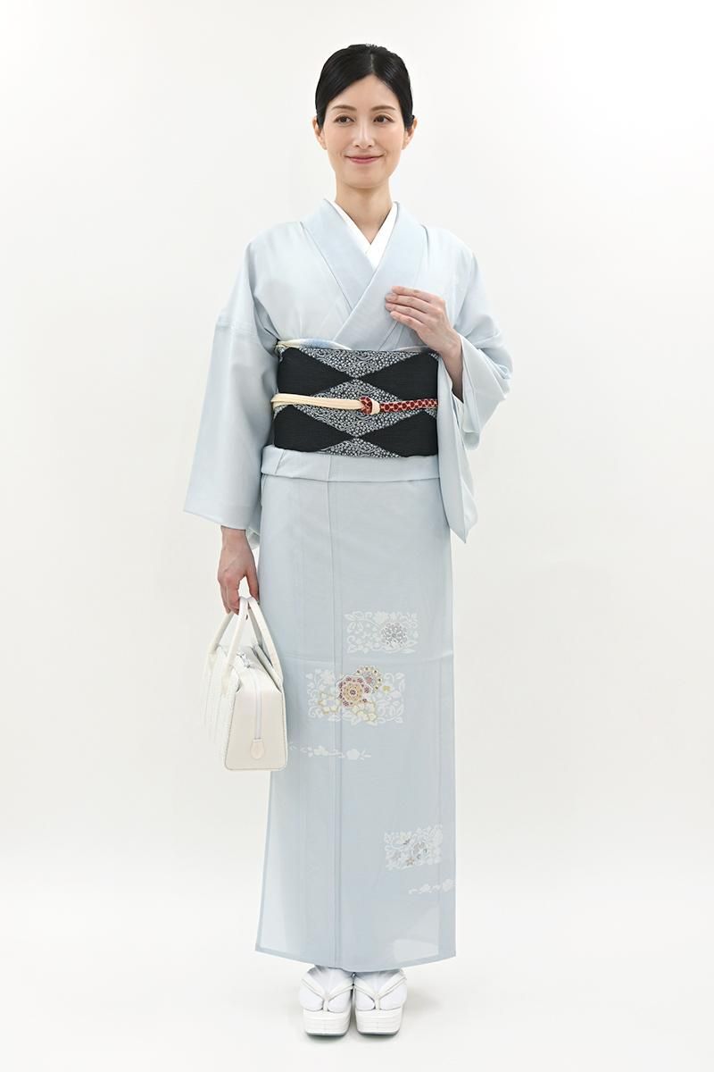 銀座【B-4166】絽 付下げ 淡い藍白色 華文や花唐草文（反端付） :身丈